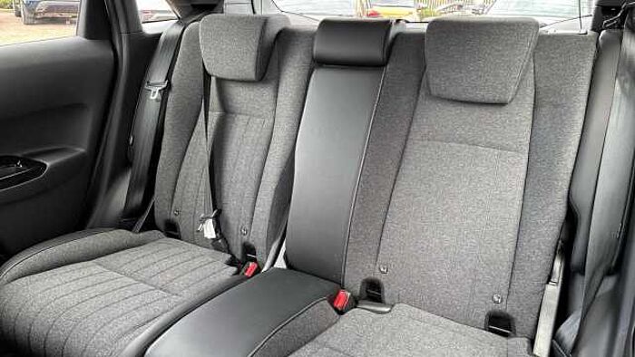 Honda Jazz Hybrid 1.5 h i-MMD SR Hatchback 5dr Petrol Hybrid eCVT Euro 6 (s/s) (109 ps) 