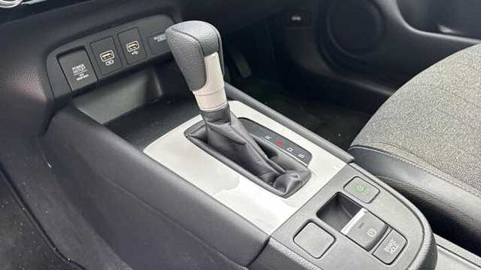 Honda Jazz Hybrid 1.5 h i-MMD SR Hatchback 5dr Petrol Hybrid eCVT Euro 6 (s/s) (109 ps) 