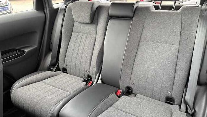 Honda Jazz Hybrid 1.5 h i-MMD SR Hatchback 5dr Petrol Hybrid eCVT Euro 6 (s/s) (109 ps) 
