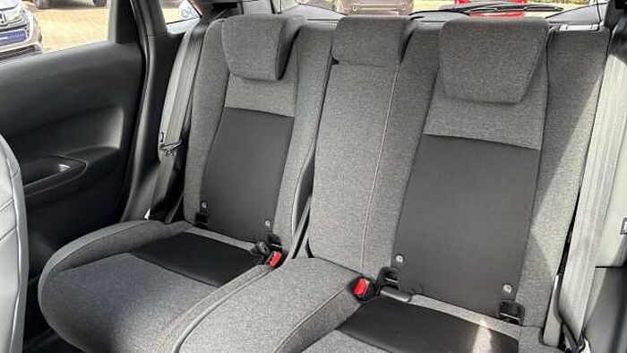 Honda Jazz 1.5 h i-MMD Advance Sport Hatchback 5dr Petrol Hybrid eCVT Euro 6 (s/s) (122 ps) 