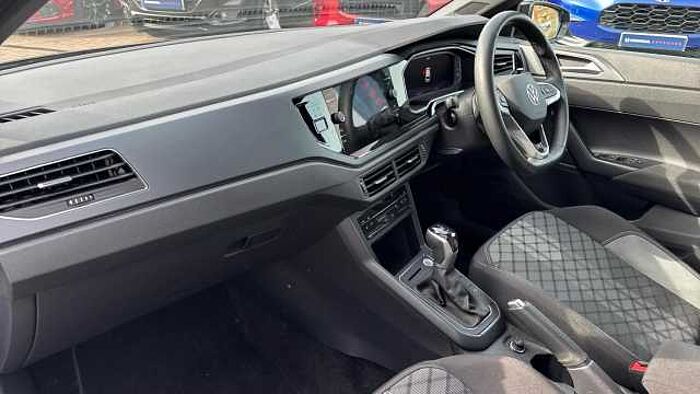 Volkswagen Polo 1.0 TSI Black Edition Hatchback 5dr Petrol DSG Euro 6 (s/s) (115 ps) 