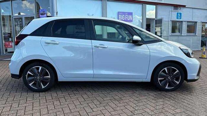 Honda Jazz Hybrid 1.5 h i-MMD Advance Hatchback 5dr Petrol Hybrid eCVT Euro 6 (s/s) (122 ps) 
