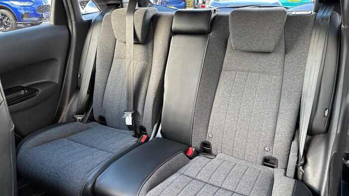 Honda Jazz Hybrid 1.5 h i-MMD SR Hatchback 5dr Petrol Hybrid eCVT Euro 6 (s/s) (109 ps) 